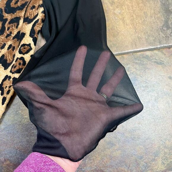 Lavish Animal Print Cheetah Sheer 3/4 Sleeve Blouse 1X - Picture 7 of 11